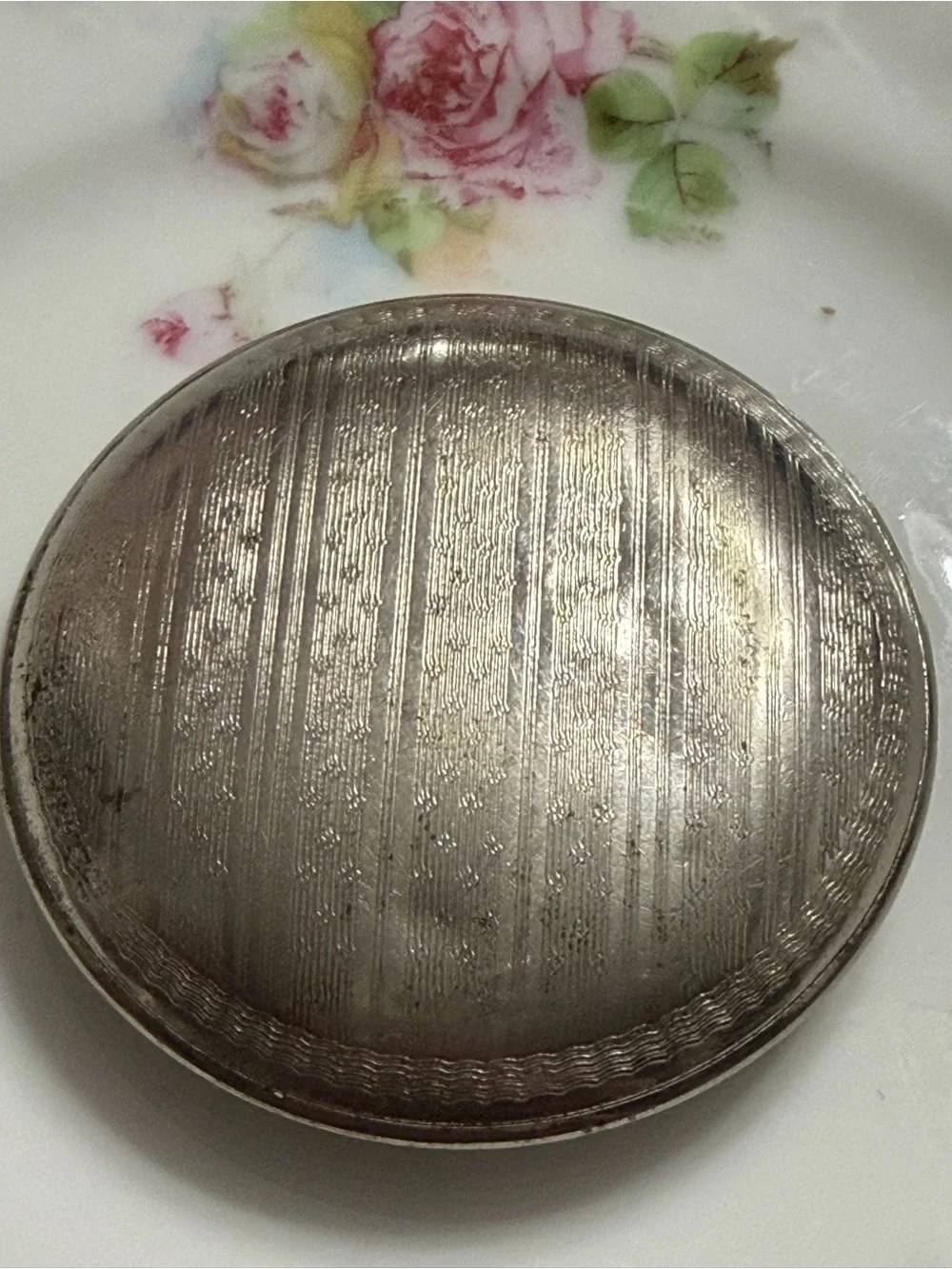 Antique /Vintage  Art Deco Guilloche Compact